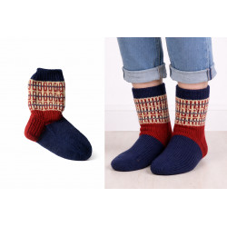 Sini-puna-valko villasukat