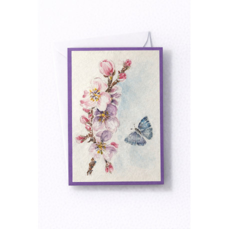 Kortti perhonen, liila kukka